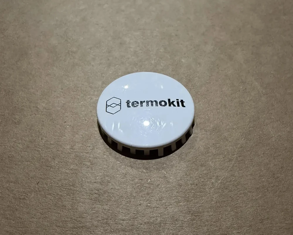 Пластиковая накладка на термостат Logodisc L
