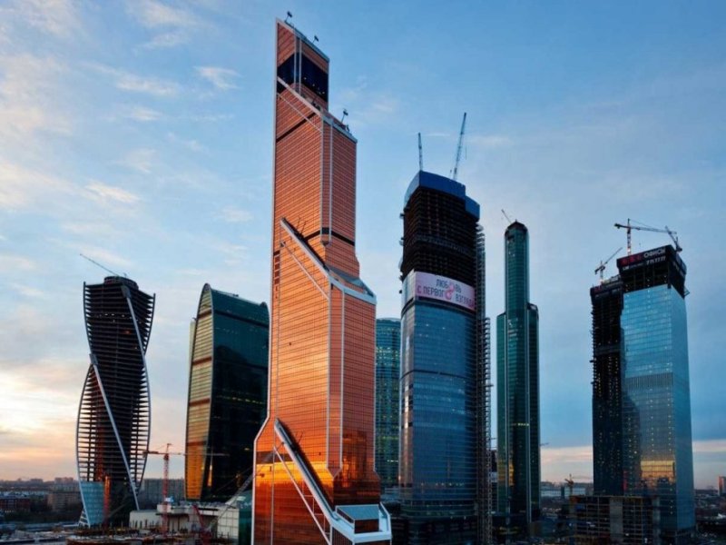 Башня Mercury City Tower — фотография 1